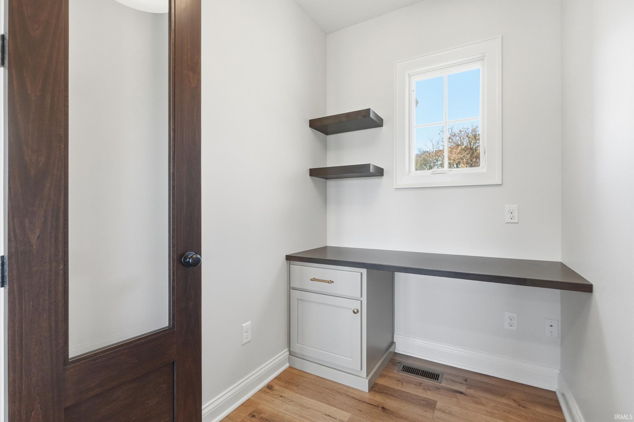 Image of 8550 Artemis Lane