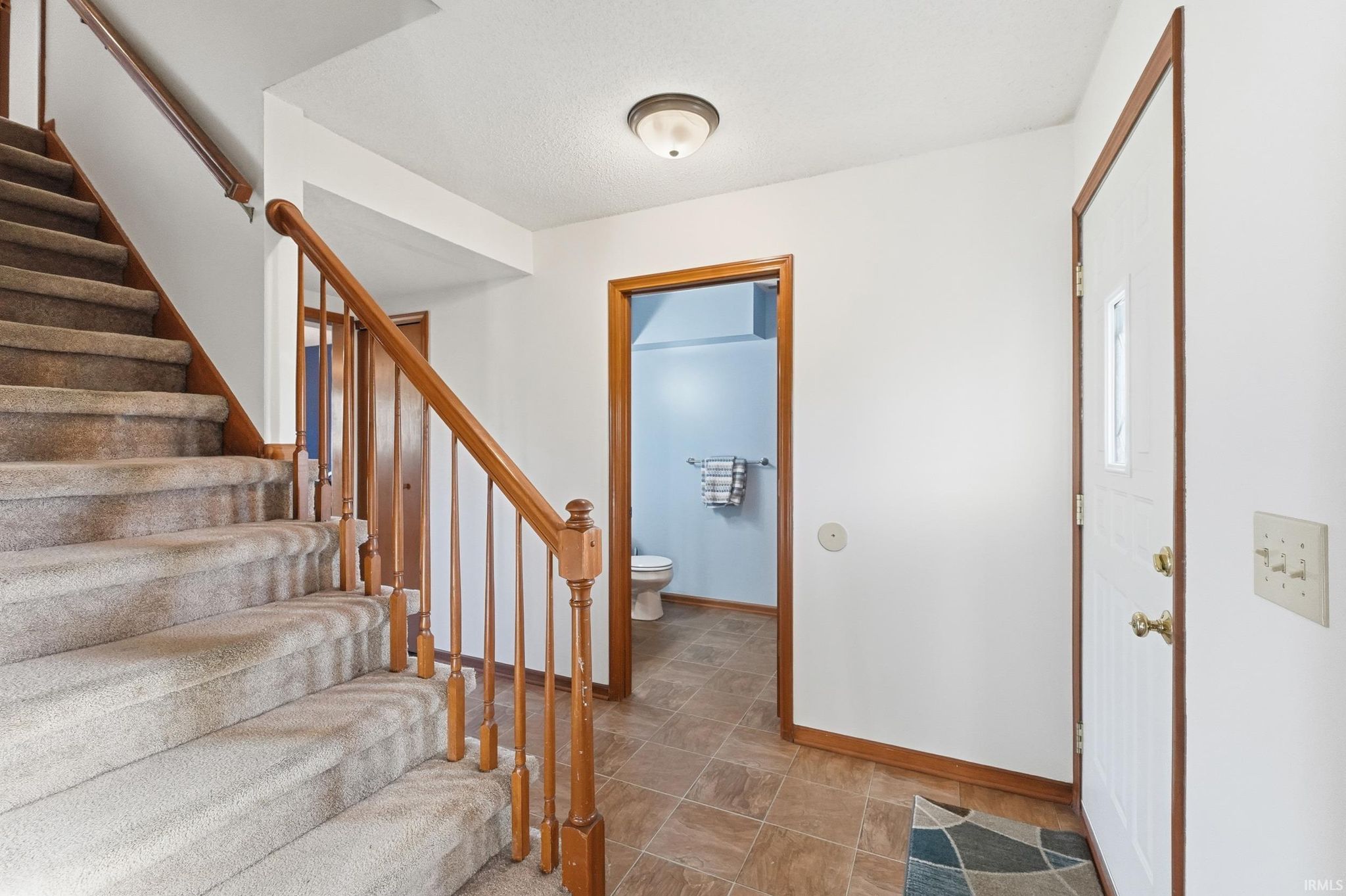 Image of 5310 Goldfinch Lane