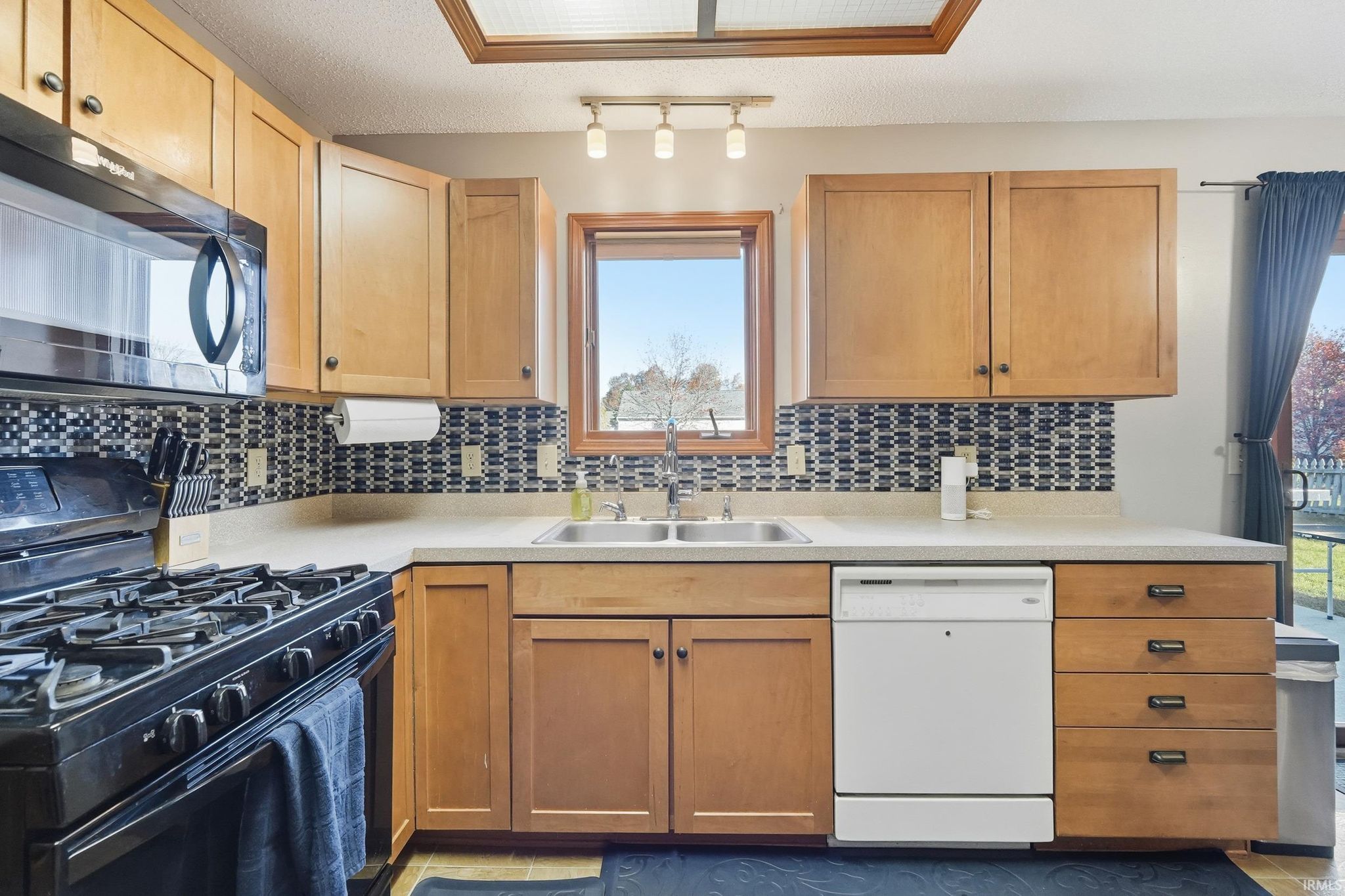 Image of 5310 Goldfinch Lane