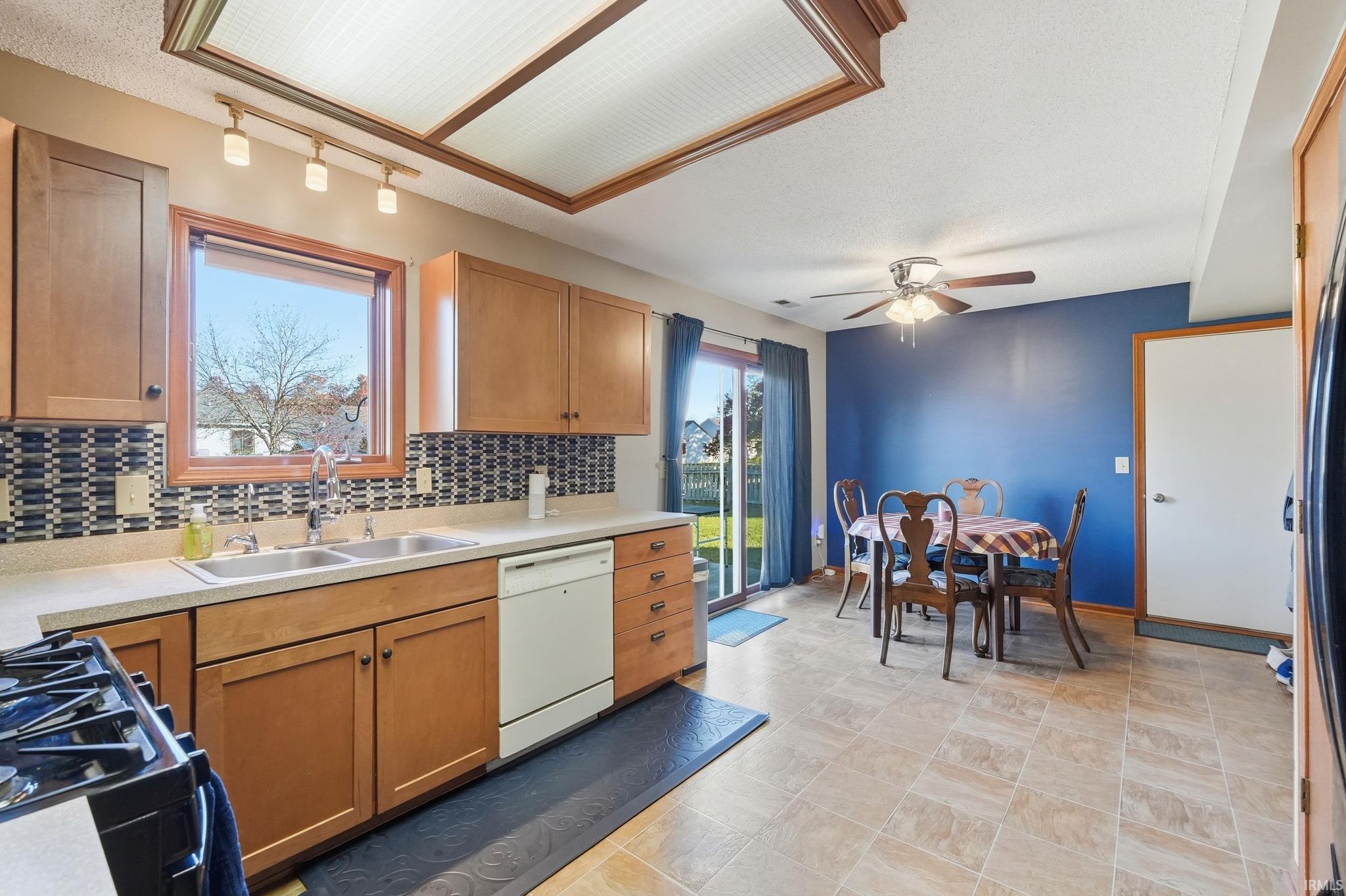 Image of 5310 Goldfinch Lane