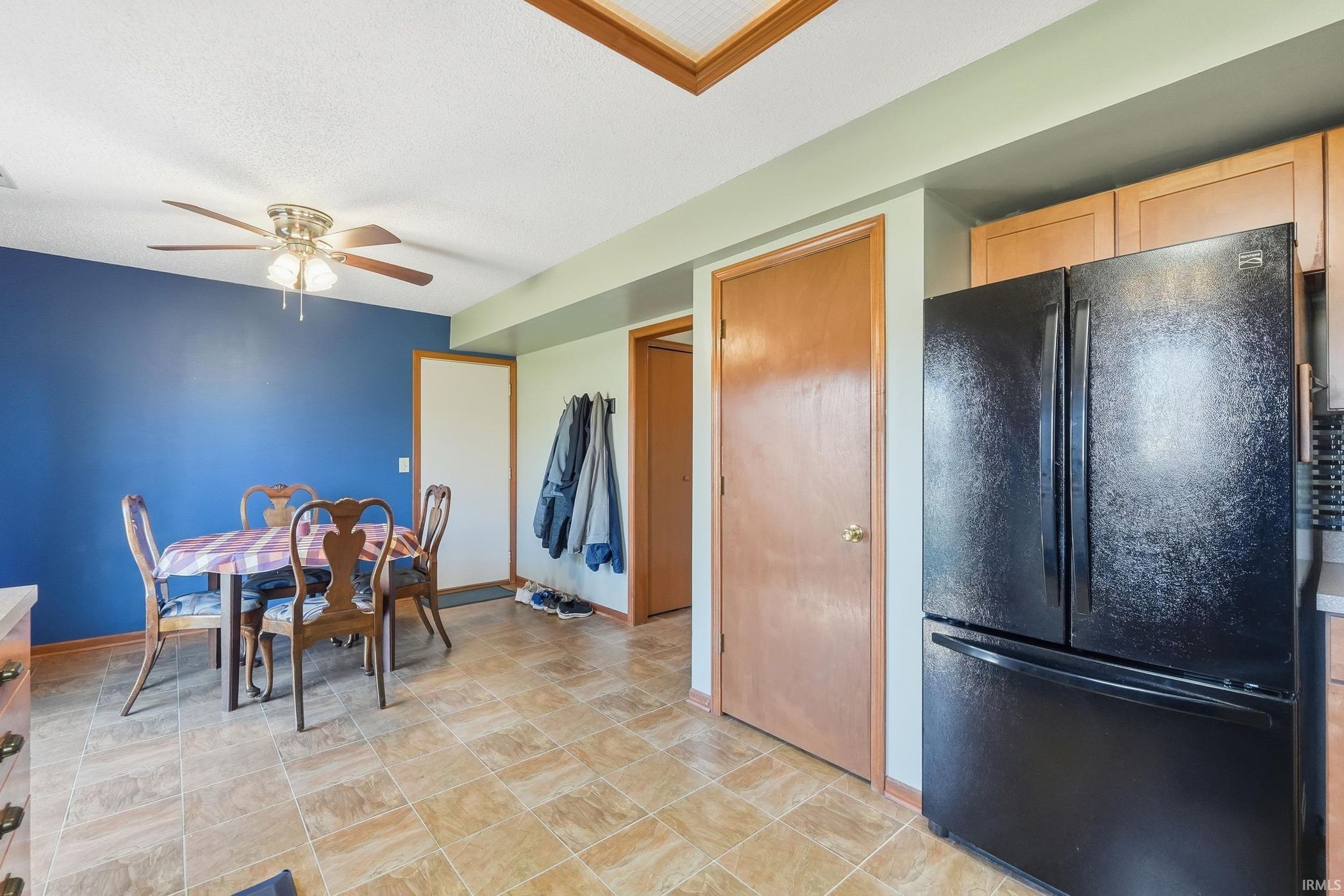 Image of 5310 Goldfinch Lane