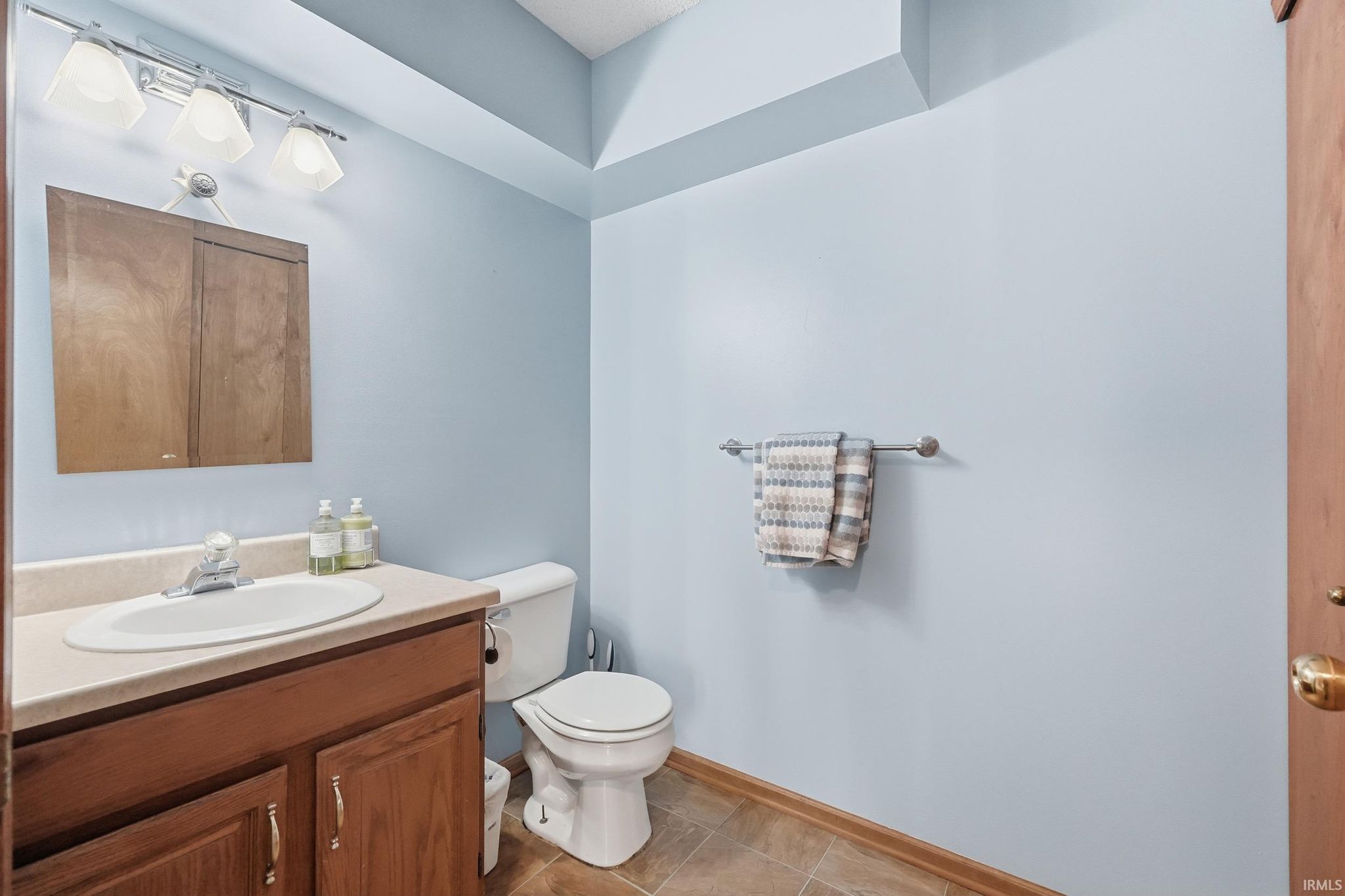 Image of 5310 Goldfinch Lane