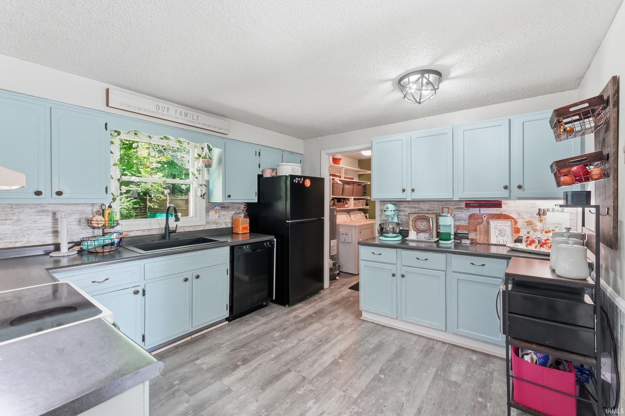 Image of 5615 Mateo Drive