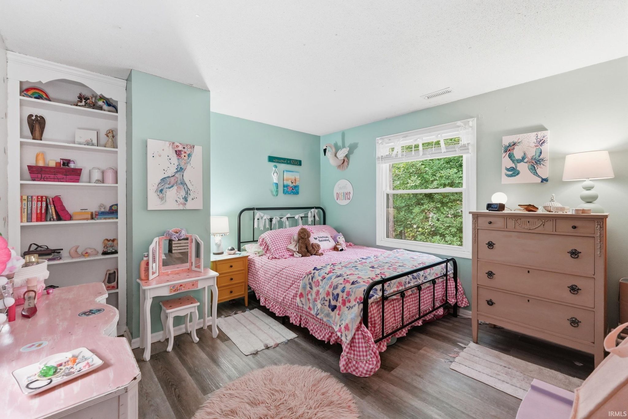 Image of 5615 Mateo Drive