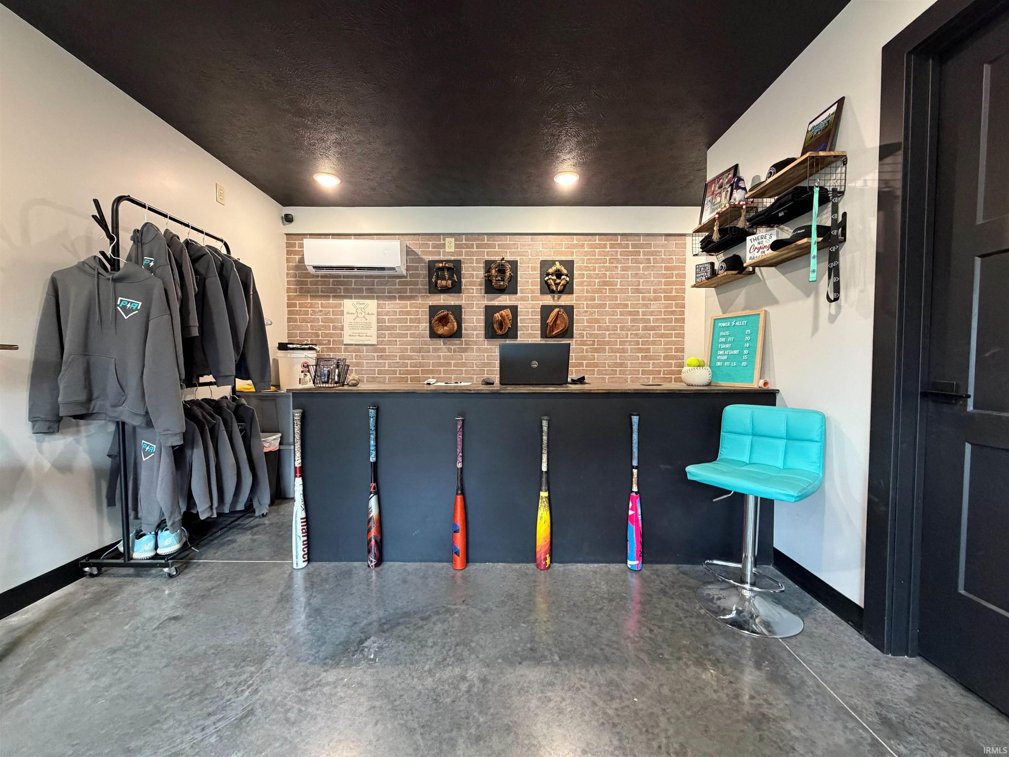 Image of 918 W Warren Street
