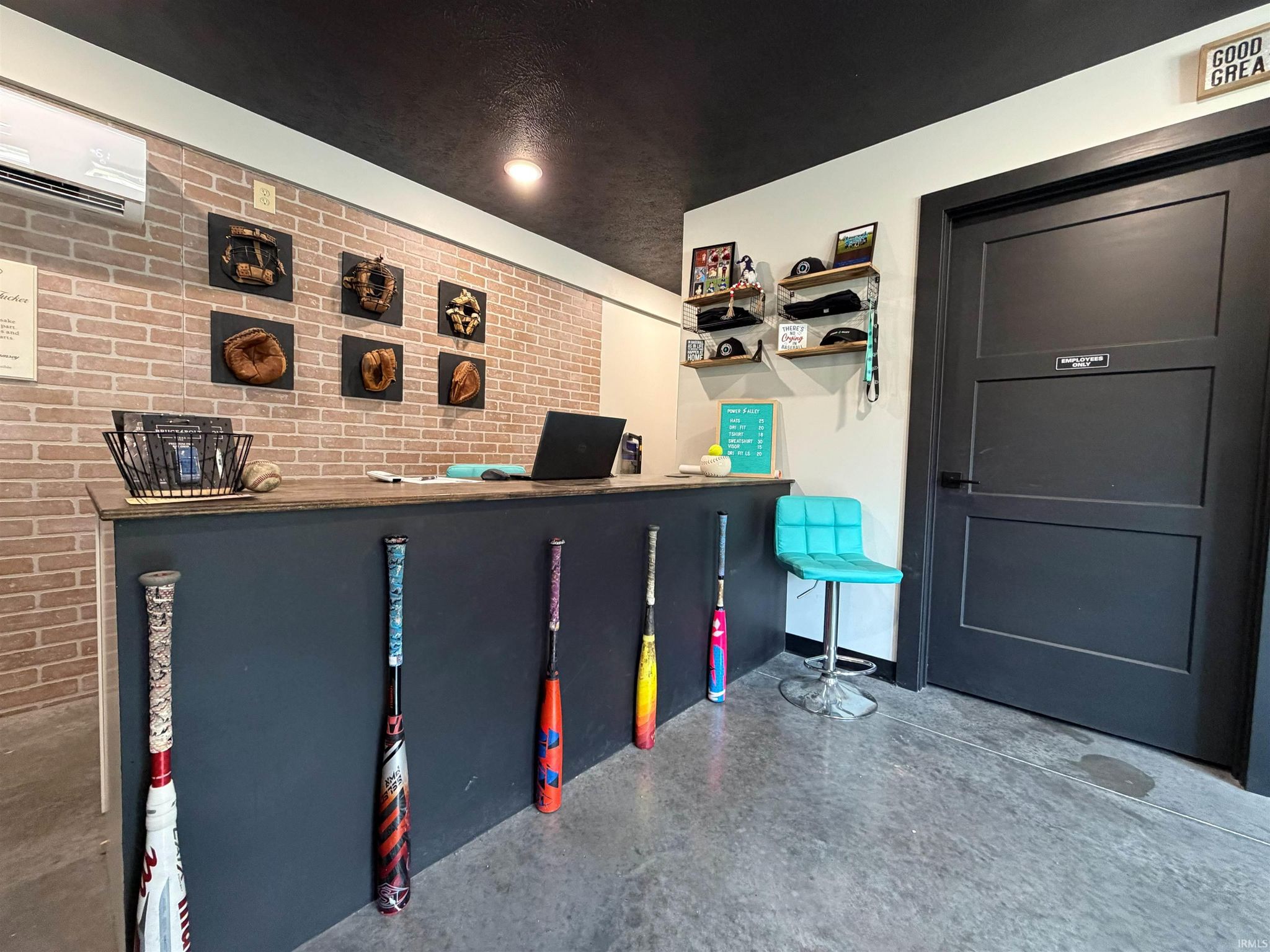 Image of 918 W Warren Street
