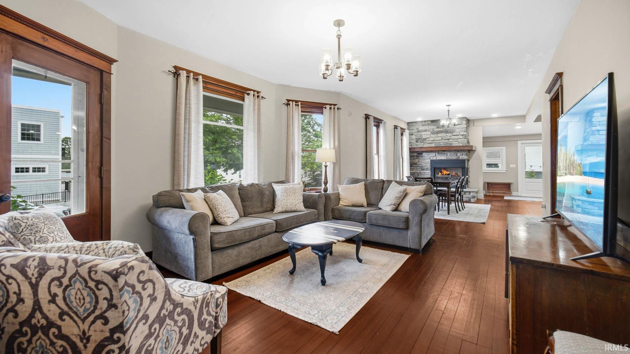 Image of 313 Lakeshore Drive