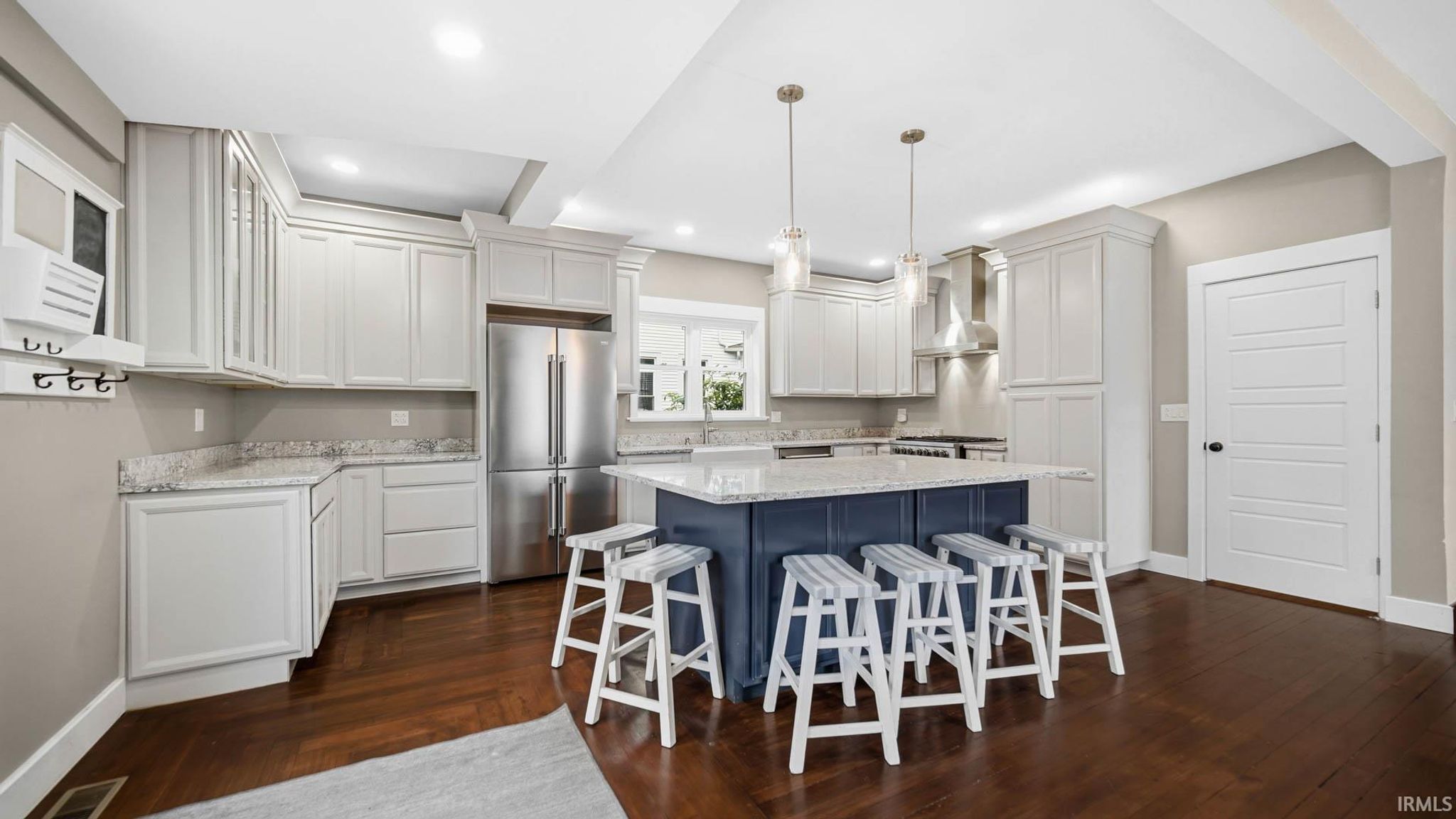 Image of 313 Lakeshore Drive
