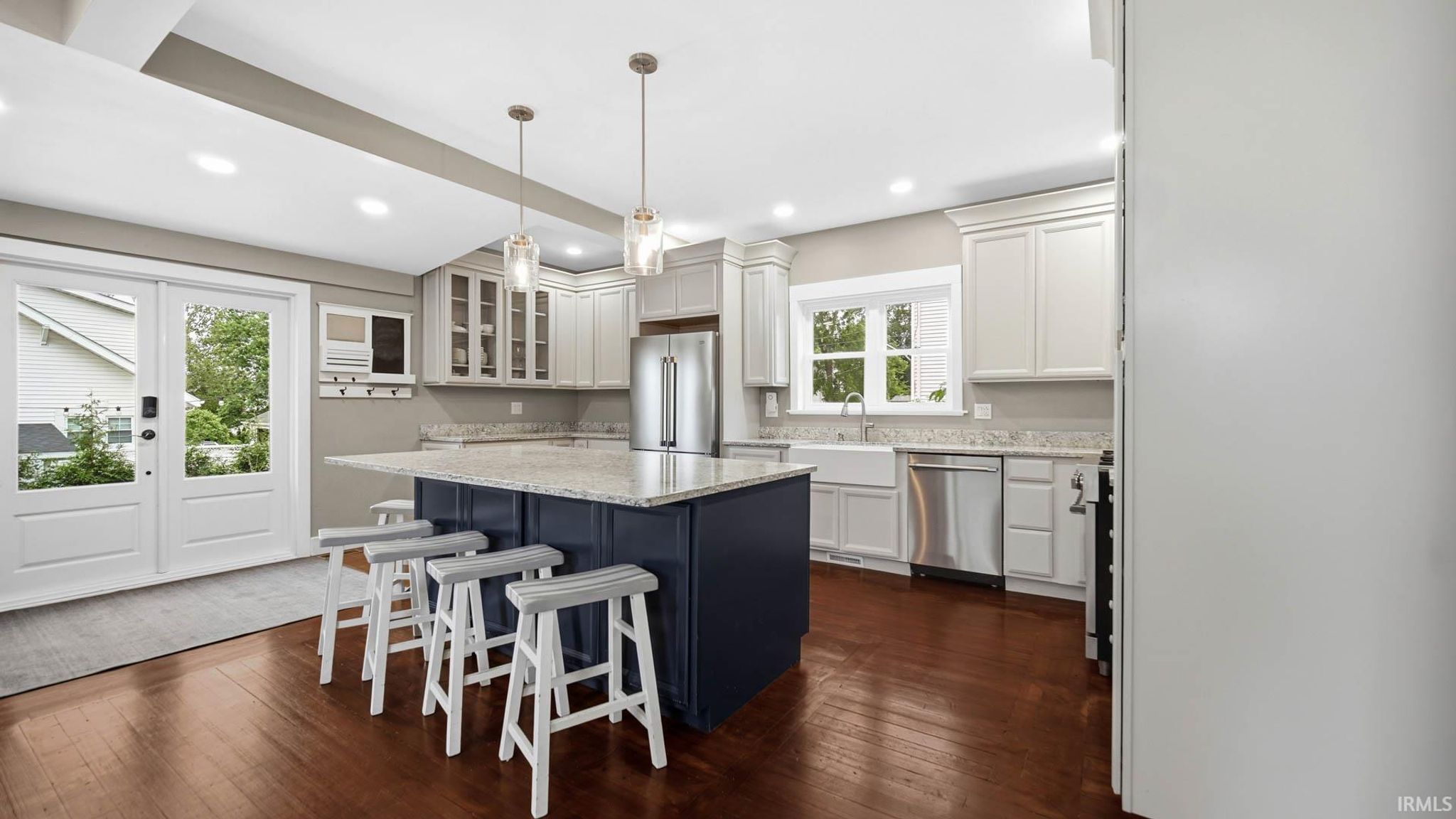 Image of 313 Lakeshore Drive