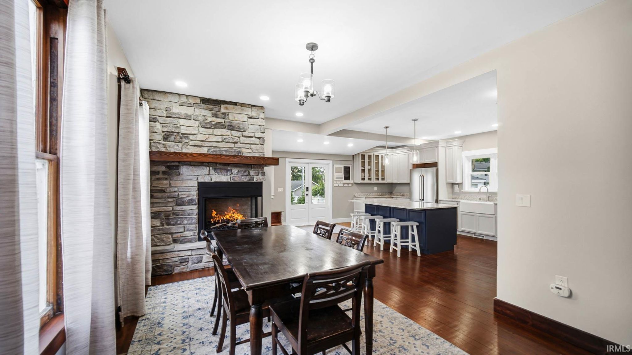 Image of 313 Lakeshore Drive
