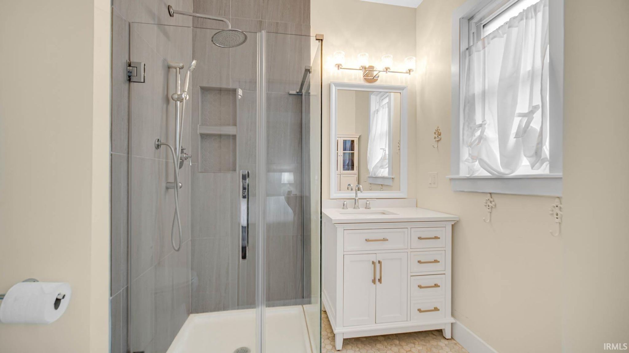 Image of 313 Lakeshore Drive