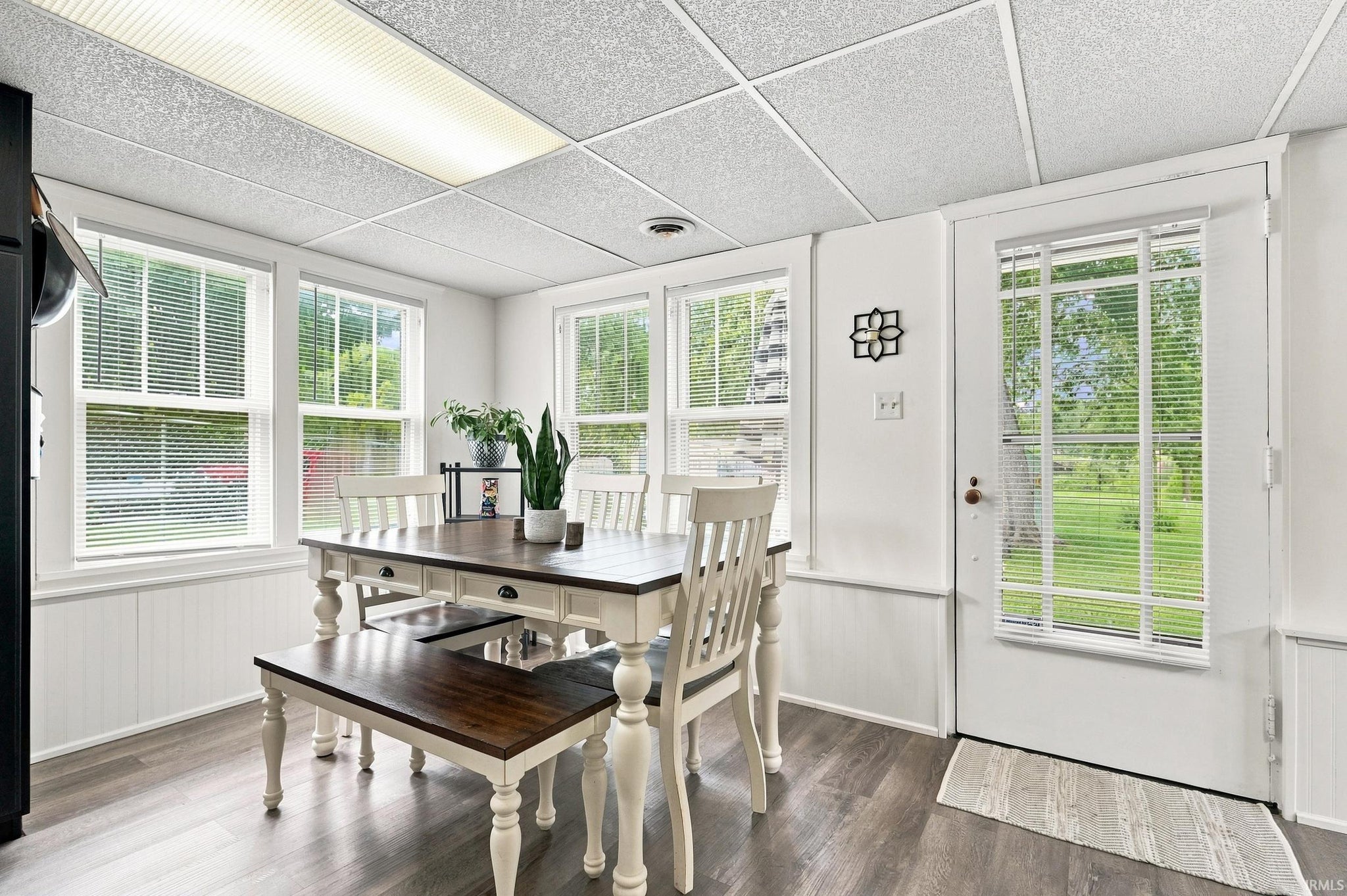 Image of 3370 W Old Lake Road