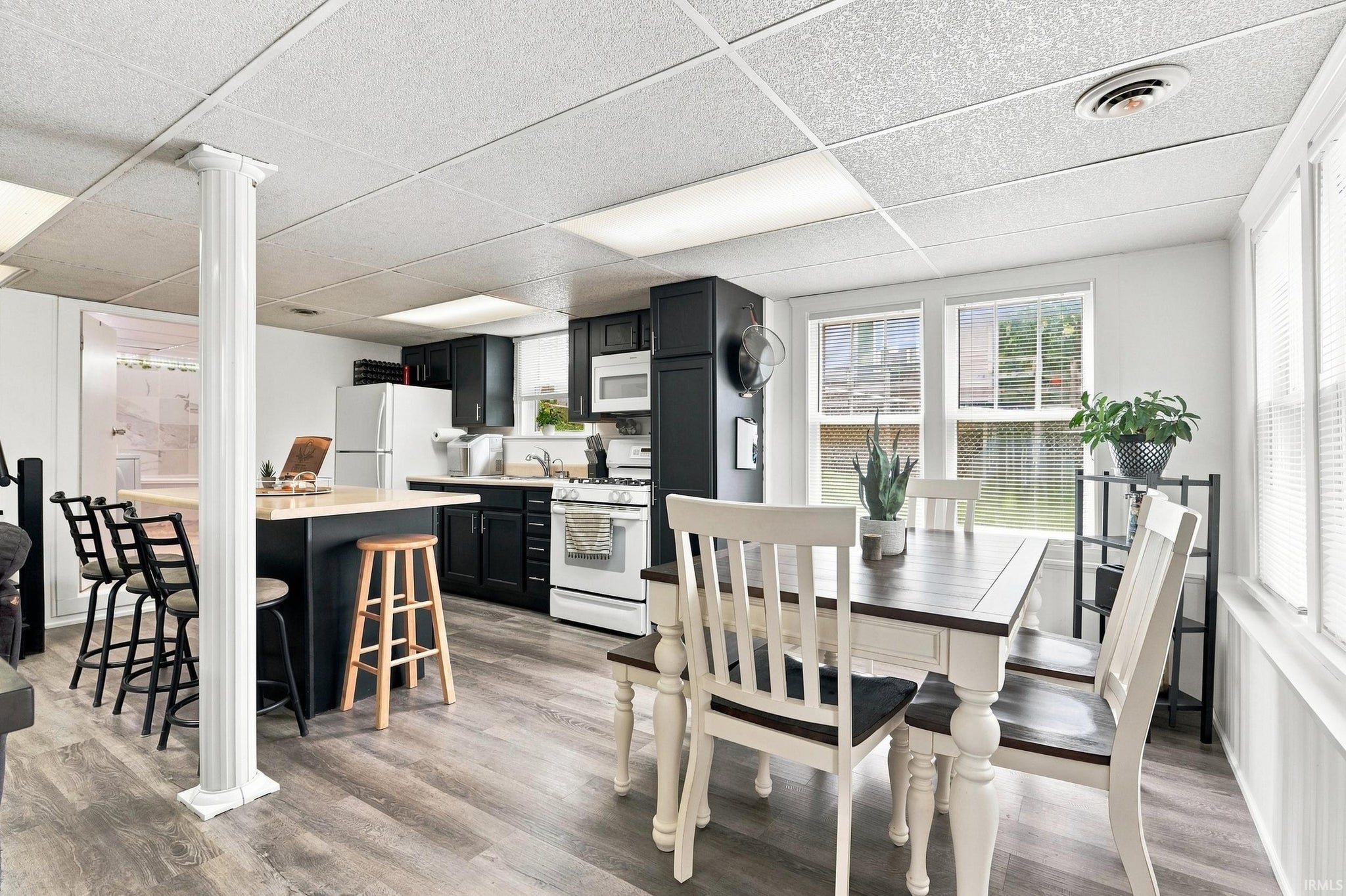 Image of 3370 W Old Lake Road