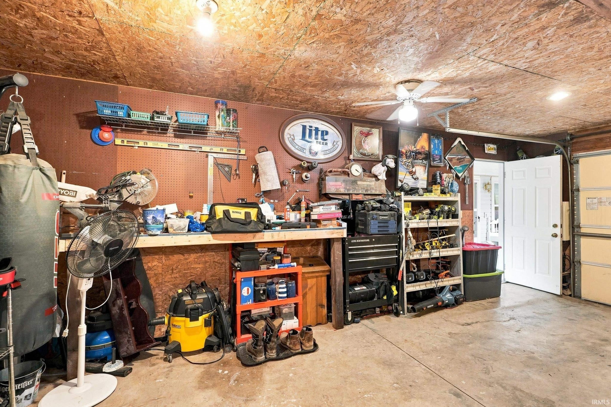 Image of 3370 W Old Lake Road
